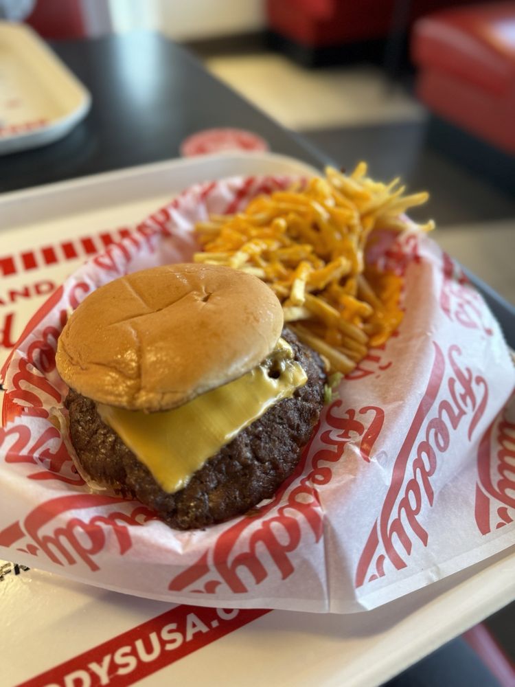 Freddy's Frozen Custard & Steakburgers