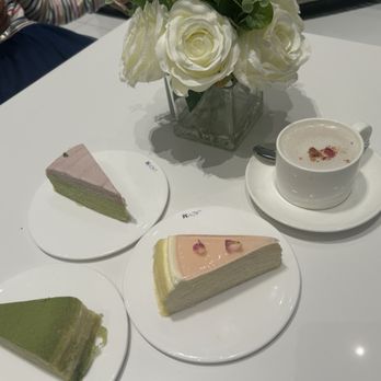 Lady M Cake Boutique - Bakeries Near Me - Tysons, Virginia