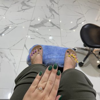 Posh Nail Lounge - Dip nails Deluxe pedi - Nail Salons Near Me - Tempe, Arizona Posh Nail Lounge - Dip nails Deluxe pedi - Nail Salons Near Me - Tempe, Arizona