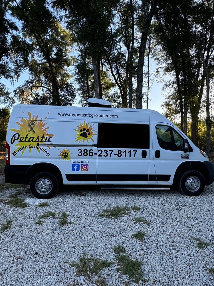 Petastic Mobile Grooming Image