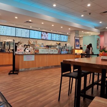 Donutchew - Fair Oaks Mall - Desserts Near Me - Fairfax, Virginia