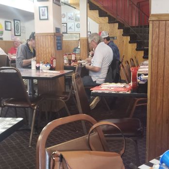 Sparky's Cafe - Inside - Breakfast & Brunch Near Me - Anoka, Minnesota
