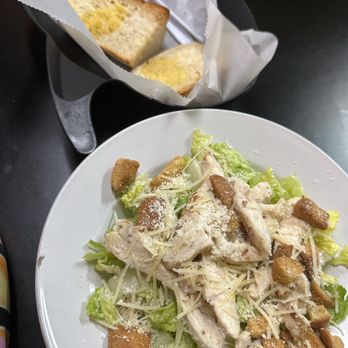Giovanni's Pizza & Subs - Chicken Caesar salad and bread - Pizza Near Me - Davenport, Florida Giovanni's Pizza & Subs - Chicken Caesar salad and bread - Pizza Near Me - Davenport, Florida