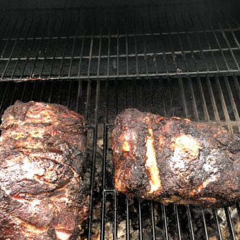 Bonez Backwoods BBQ - The process of making pulled pork - Barbeque Near Me Bonez Backwoods BBQ - The process of making pulled pork - Barbeque Near Me