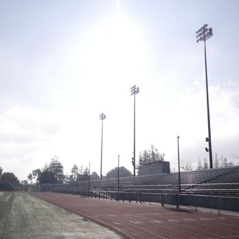 outdoor tracks open to public near me