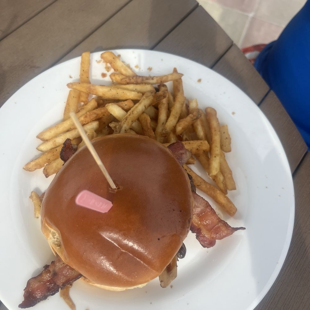 Chase's on the Beach - Burger - American Near Me - New Smyrna Beach, Florida
