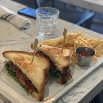Great Maple - Great Maple Blt - New American Near Me - Newport Beach, California