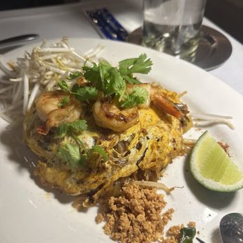 Anajak Thai - Pad Thai with shrimp - Thai Near Me - Sherman Oaks, California Anajak Thai - Pad Thai with shrimp - Thai Near Me - Sherman Oaks, California