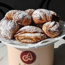 Patisserie Alati - Alati St. Leonard sfogliatelle made fresh daily