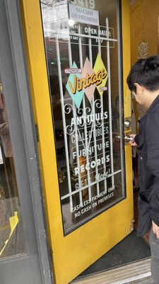 Fremont Vintage Mall by null