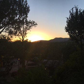 A Sunset Chateau - Lovely - Bed & Breakfast Near Me - Sedona, Arizona A Sunset Chateau - Lovely - Bed & Breakfast Near Me - Sedona, Arizona