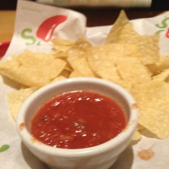 Chili's - Bars Near Me - Baldwin Place, New York