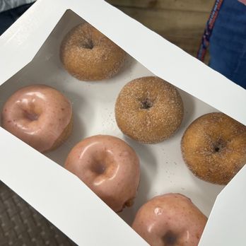 Wegmeyer Farms - Strawberry glaze and cinnamon donuts - Do-It-Yourself Food Near Me - Hamilton, Virginia