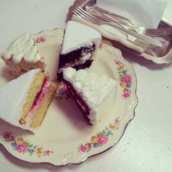 Beverly's Bakery - Cake tasting for my wedding :-) - Bakeries Near Me - Fullerton, California