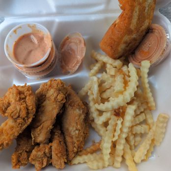Raising Cane's Chicken Fingers - Chicken Shop Near Me - Canton, Michigan