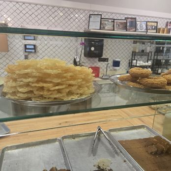 Suzie's Pastry Shoppe - Bakeries Near Me - Houston, Texas