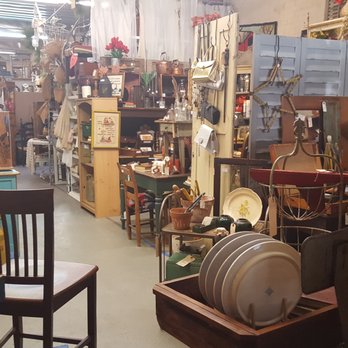 Cherry Street Antiques - Antiques Near Me - Tomball, Texas Cherry Street Antiques - Antiques Near Me - Tomball, Texas
