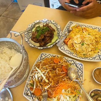 Thai House - Pad thai, 94. Fried Rice Shrimp 52. Pepper Garlic - Thai Near Me - Bakersfield, California