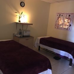 US1 Massage & Spa