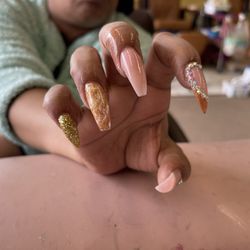 City Nails