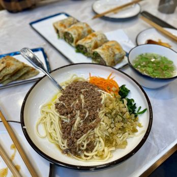 Noodle St - Beef Stir-Fry Noodles - Noodles Near Me - Pasadena, California Noodle St - Beef Stir-Fry Noodles - Noodles Near Me - Pasadena, California