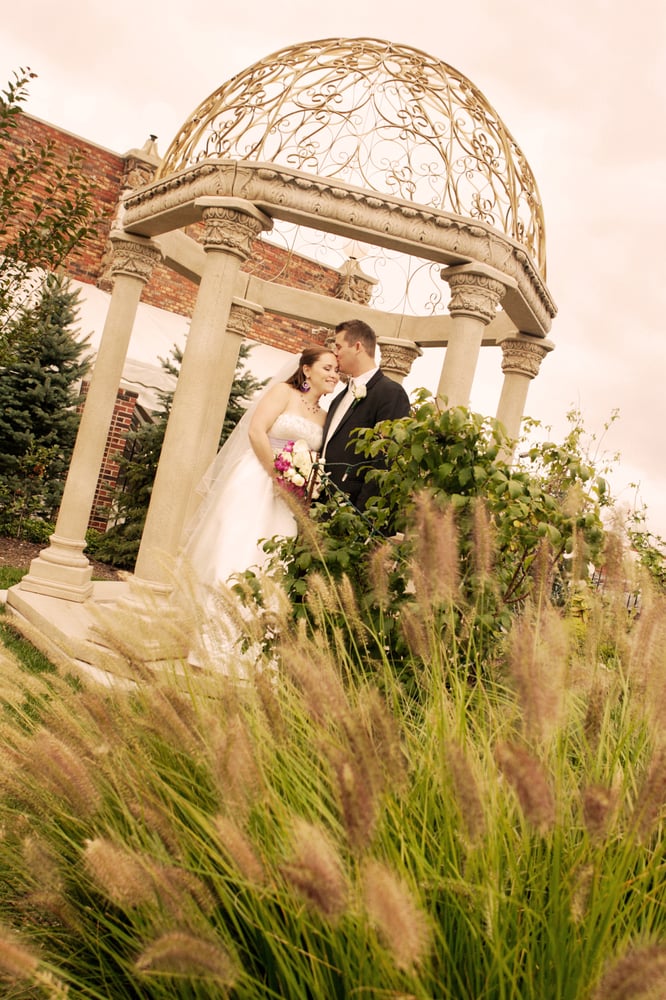 PHOTOGRAPHY BY FENDER AND DONISCH Updated August 2024 5006 Main St, Downers Grove, Illinois