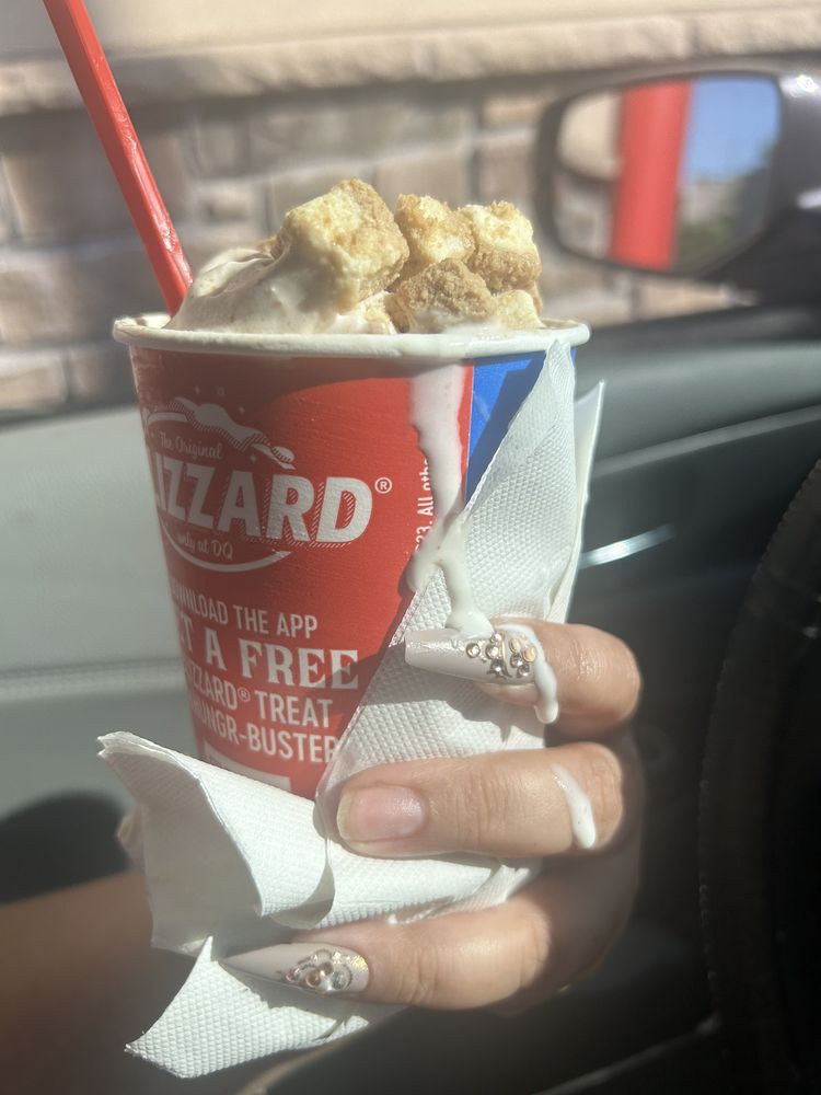 DAIRY QUEEN Updated October 2024 49 Photos & 43 Reviews 6645