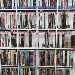 The Geekery - Tons of trade paperbacks & graphic novels