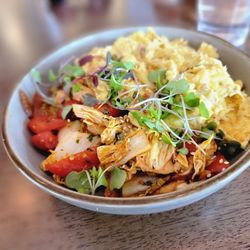 Moqa Cafe - Seoul chicken bowl