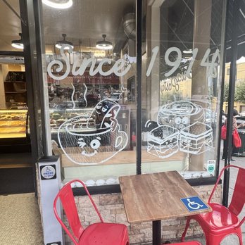 Victoria Pastry - Outside table - Bakeries Near Me - San Francisco, California Victoria Pastry - Outside table - Bakeries Near Me - San Francisco, California