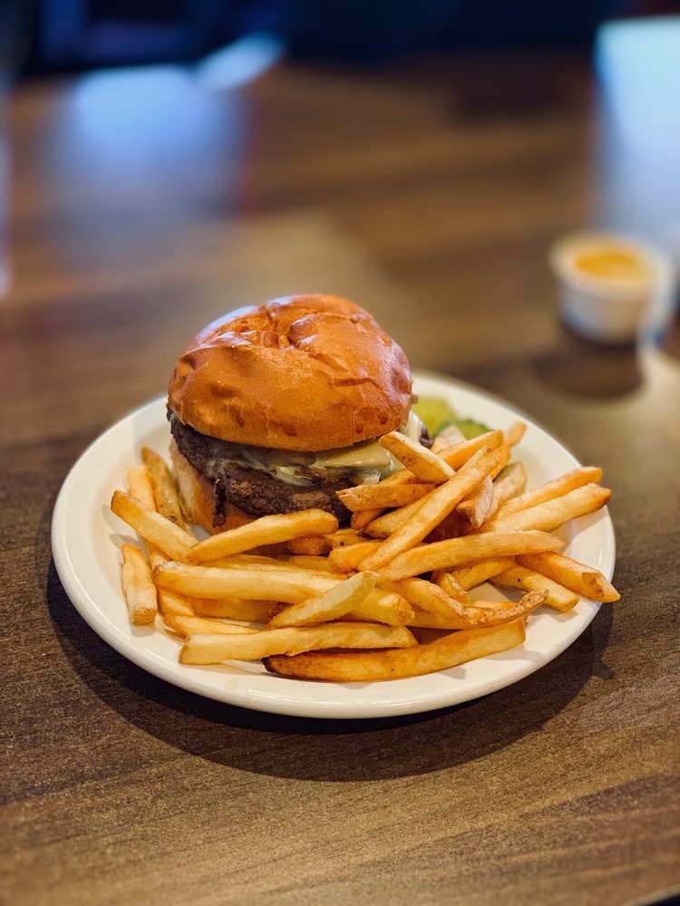 SQUIRREL CAGE BAR AND MOTEL 14 Reviews Bars 8144 Hwy 61, Willow