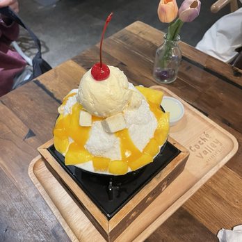 Coche Valley Dessert Cafe - mango cheesecake bingsu - Desserts Near Me - Seattle, Washington Coche Valley Dessert Cafe - mango cheesecake bingsu - Desserts Near Me - Seattle, Washington