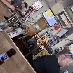 Brewskies Pub & Eatery - Bar area
