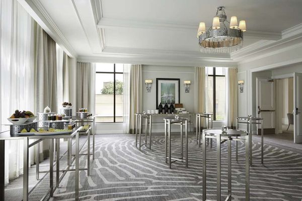Waldorf Astoria Atlanta Buckhead by null