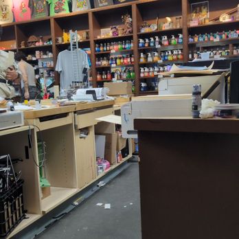 Wizards And Lizards - Inside - Gift Shops Near Me - Oviedo, Florida