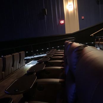 Galleria Stadium 12 Frank Theatres 19 Photos 66 Reviews Cinema 2111 Tamiami Trl Venice Fl Phone Number Yelp