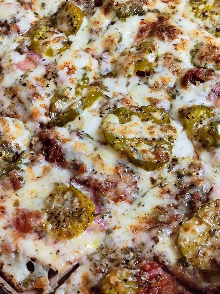 Food from Piscotti’s Pizza