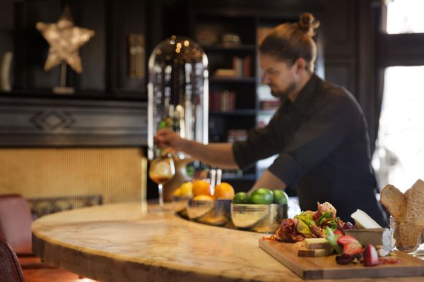 Bar 1608 by null