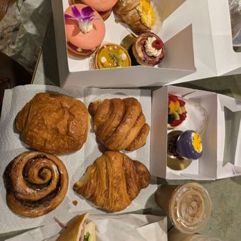 Cafe de Paris - Cafes Near Me - Apple Valley, Minnesota