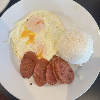 Leong’s Road House - Portuguese sausage + eggs + rice - Comfort Food Near Me - Kapaʻa, Hawaii