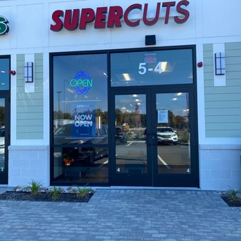 Supercuts - storefront - Hair Salons Near Me - MAYNARD, Massachusetts Supercuts - storefront - Hair Salons Near Me - MAYNARD, Massachusetts