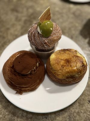 Supermoon Bakehouse by null