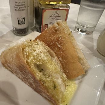 Poppys Italiano - Table garlic bread - Italian Near Me - St. Augustine, Florida