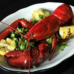 Speaks Clam Bar - St. Armands Circle - Lobster Pot
