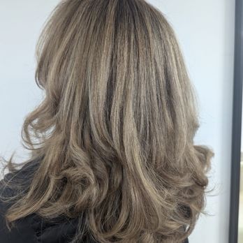 St-Laurent Coiffure - Highlights - Hair Salons Near Me - Cote Saint-Luc, Quebec St-Laurent Coiffure - Highlights - Hair Salons Near Me - Cote Saint-Luc, Quebec