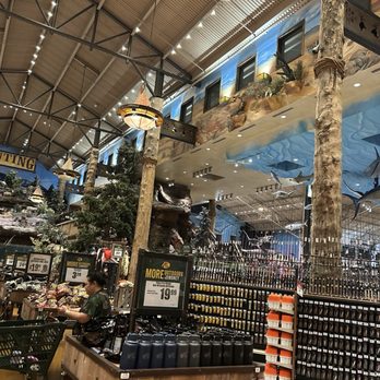 Bass Pro Shops - Outdoor Gear Near Me - Las Vegas, Nevada