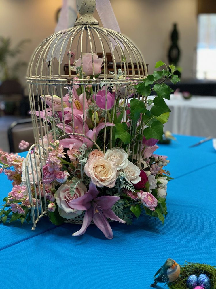 DOUG RULING FLOWER SHOP Updated October 2024 98 Photos & 11 Reviews