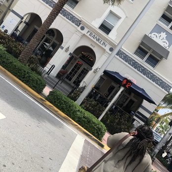 Bacon Bitch - Sandwiches Near Me - Miami Beach, Florida