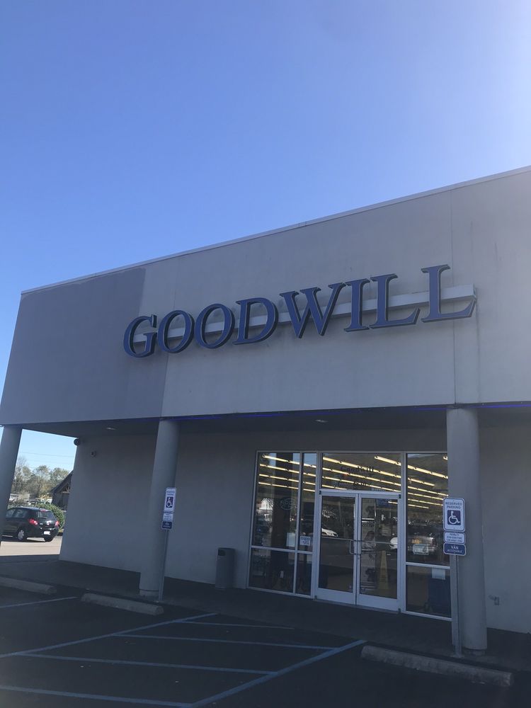 GOODWILL STORE AND DONATION CENTER Updated July 2024 1830 W Main St, Salem, Virginia