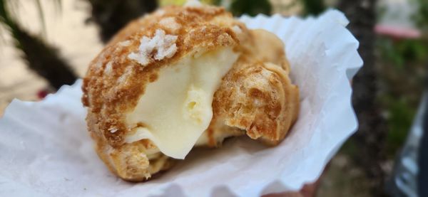 Cream Pan by null